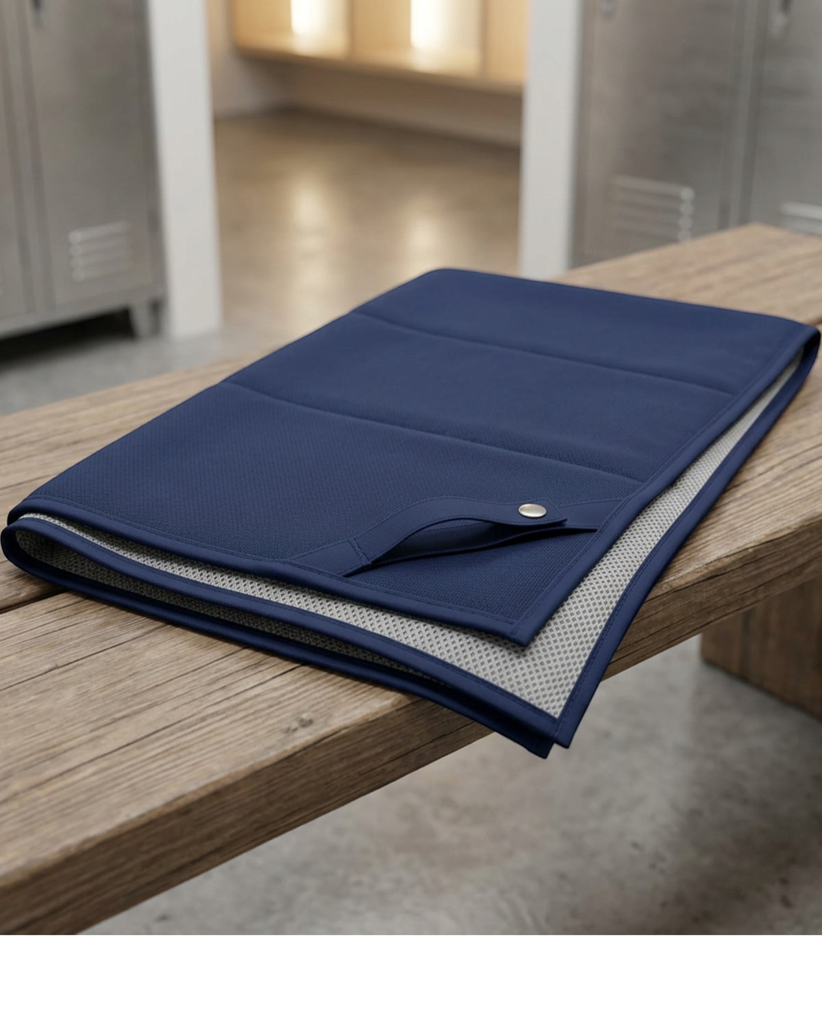 Gndmv Double-Layer Mesh-Backed Training Towel 72 x 34 cm Navy Silver - Lifestyle view