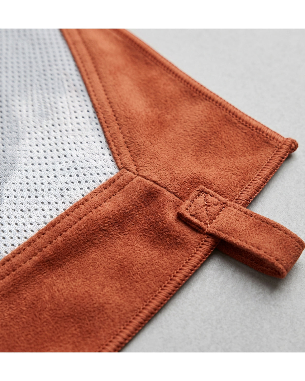 Gndmv Dual-End Neck Training Towel with Center Mesh Panel 108 x 22 cm Terracotta Gray - Detail view