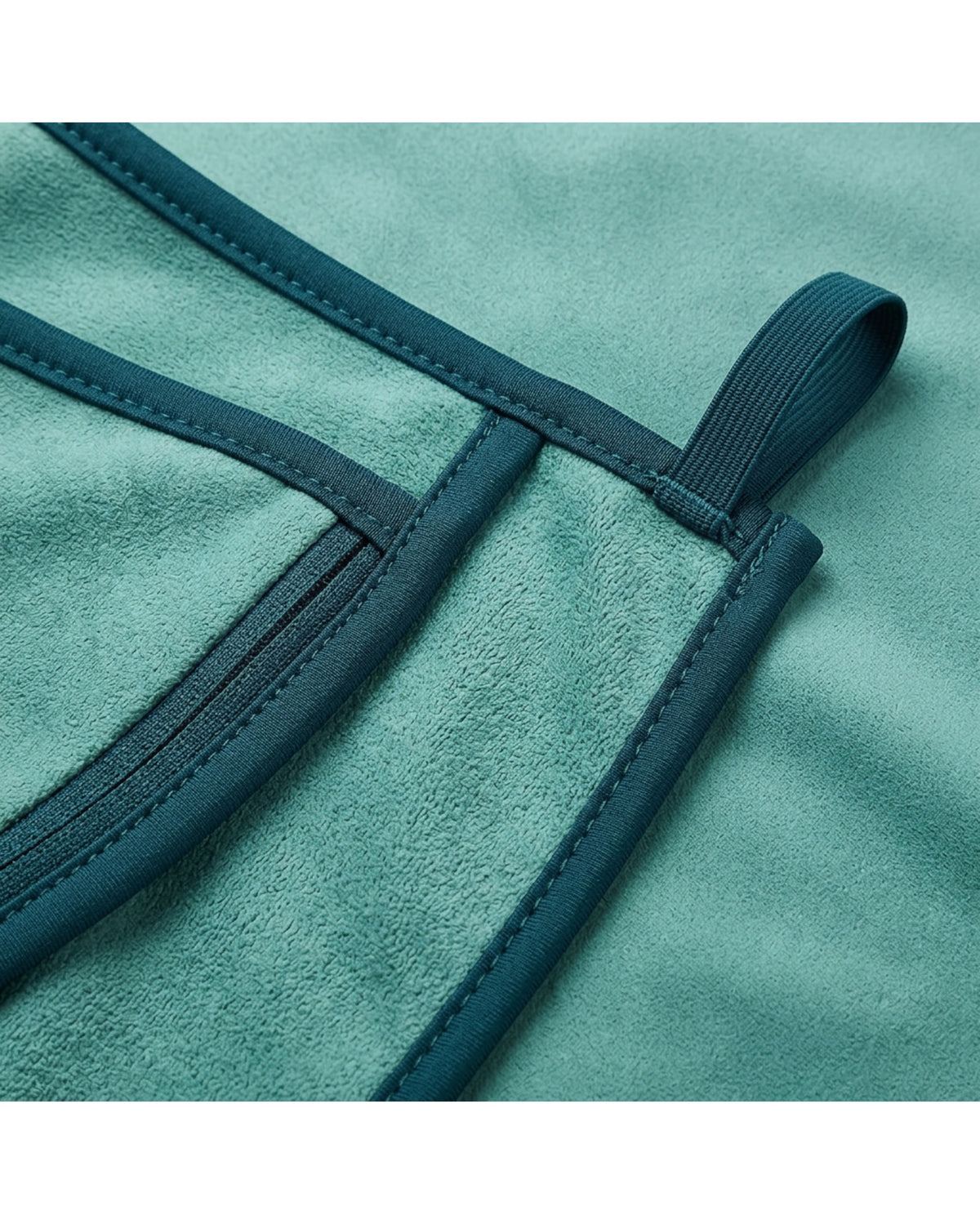 Gndmv Suede Microfiber Fitness Towel with Zipper Pocket 82 x 34 cm Sea Green - Detail view